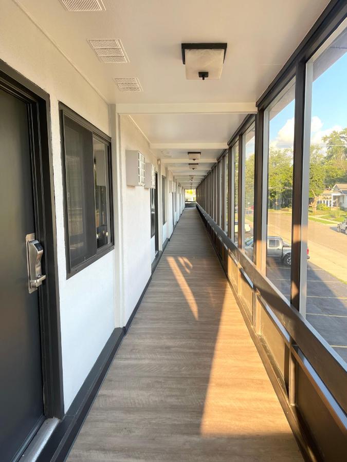 Downtown Inn Рочестър Екстериор снимка
